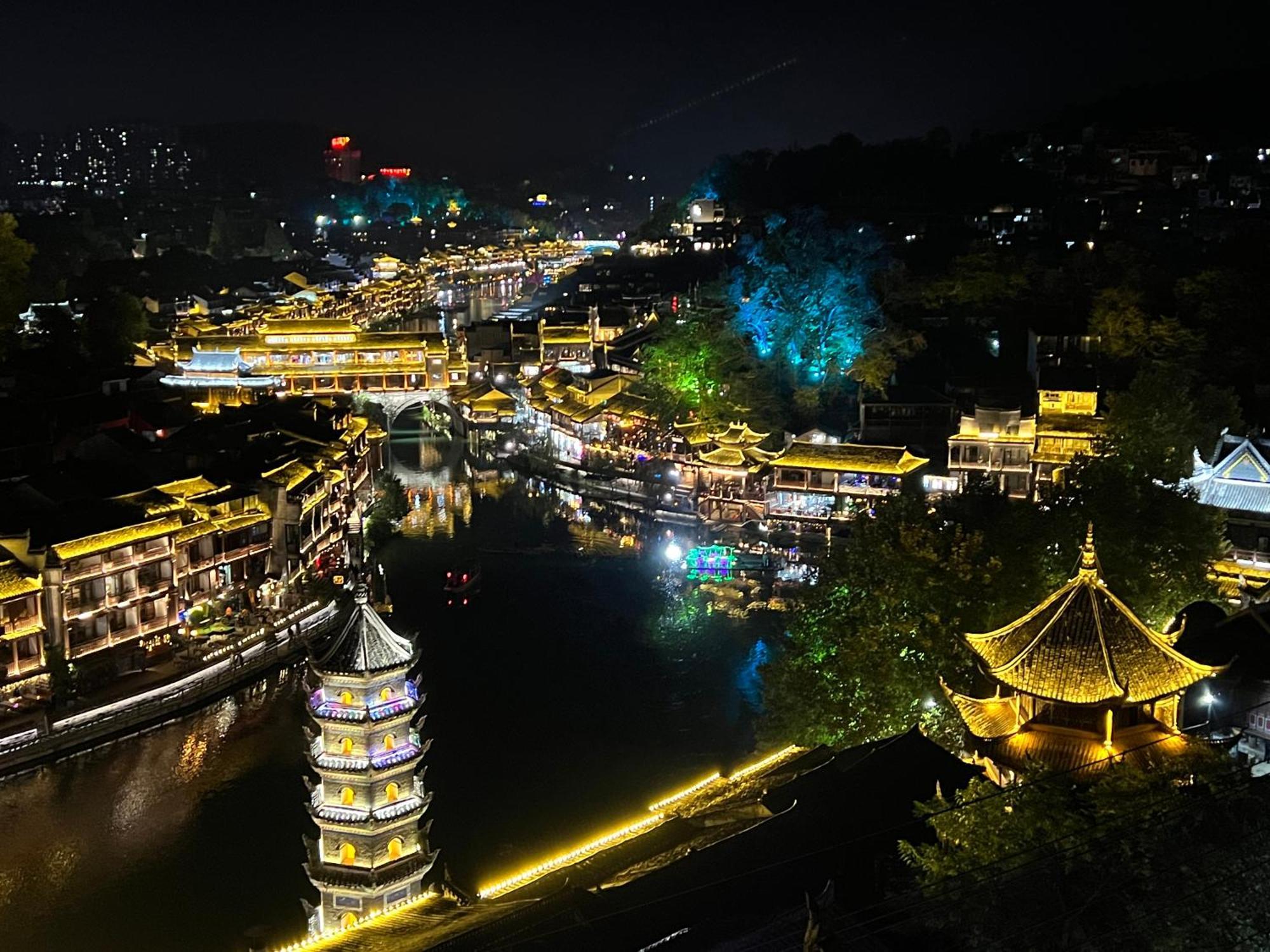Phoenix Best River View B&B Fenghuang Zewnętrze zdjęcie